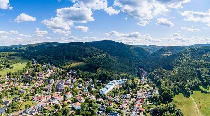 Luftaufnahme Klinik am Rennsteig und Umgebung