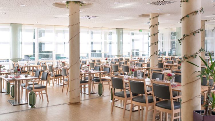 Speisesaal in der MEDICLIN Klinik am Rennsteig